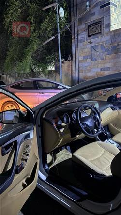 هیوندای ئەلەنترا